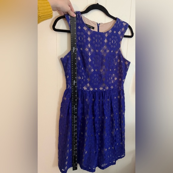 Ivy Blu Women’s Deep Royal Fit And Flare Floral Lined Dress Sz 6 - Picture 9 of 12